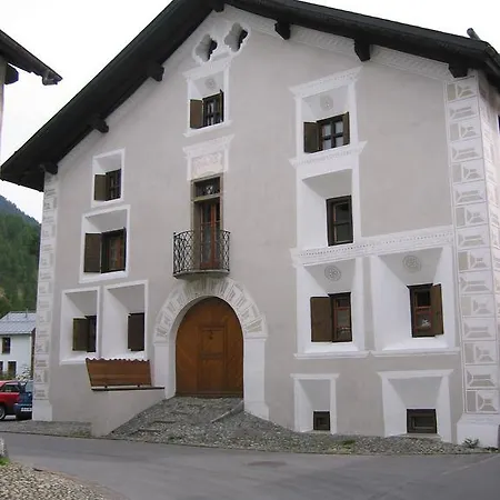 Chesa Cantieni Appartement